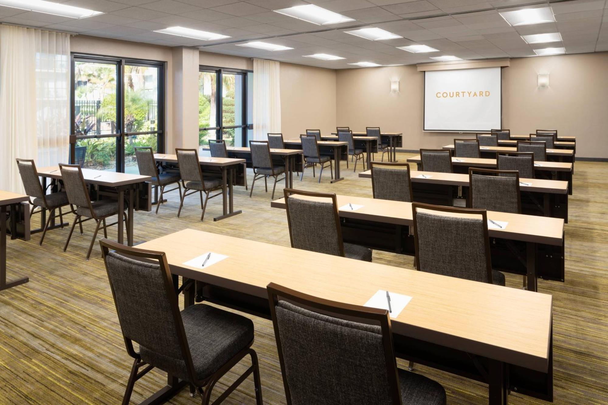 Courtyard Tampa Westshore/Airport Bagian luar foto