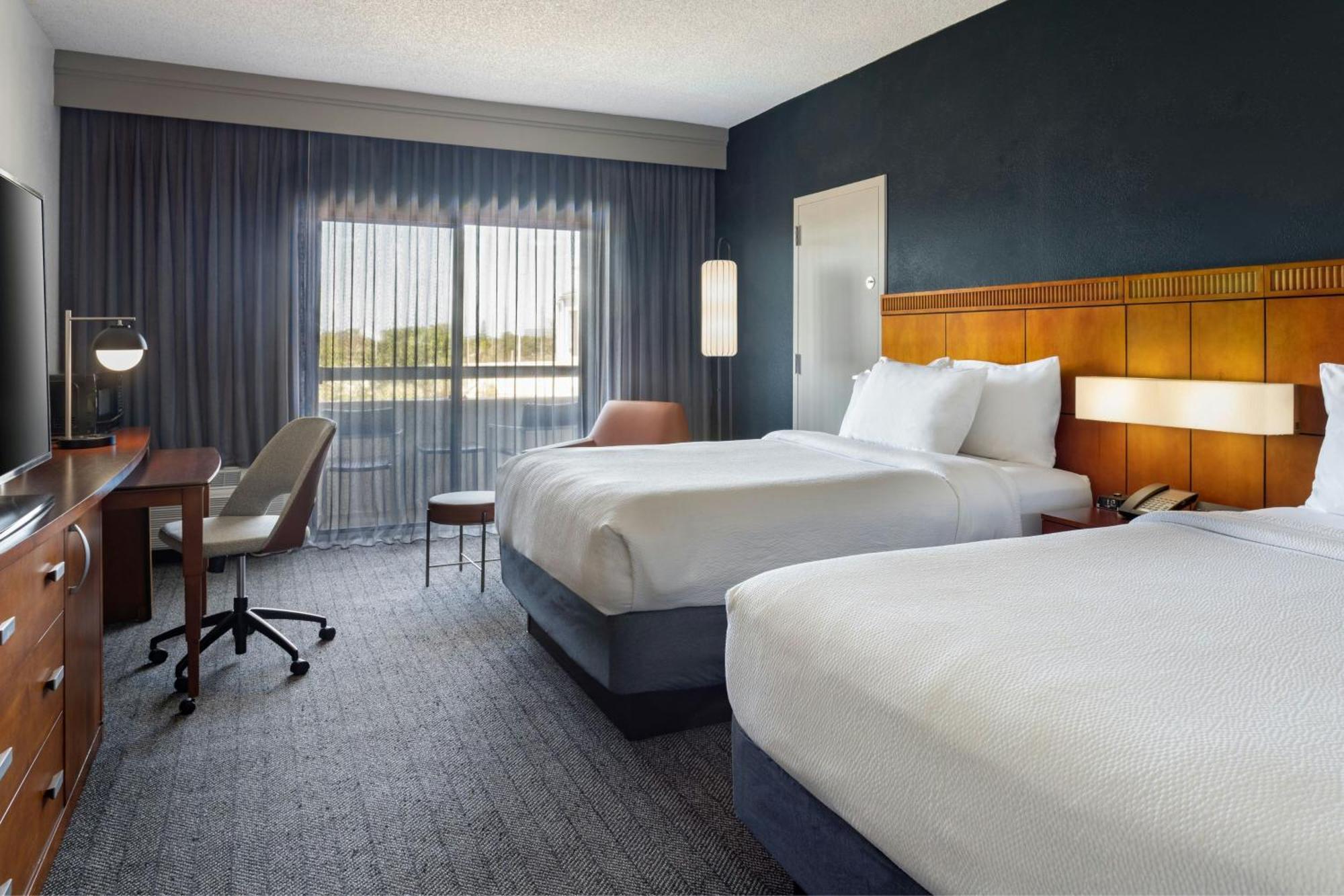 Courtyard Tampa Westshore/Airport Bagian luar foto