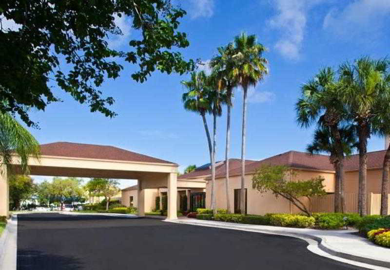 Courtyard Tampa Westshore/Airport Bagian luar foto